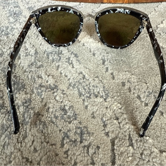 DIFF Eyewear ROSE Sunglasses Cat Eye Black White Frames Only Lenses Scratched - Picture 4 of 8